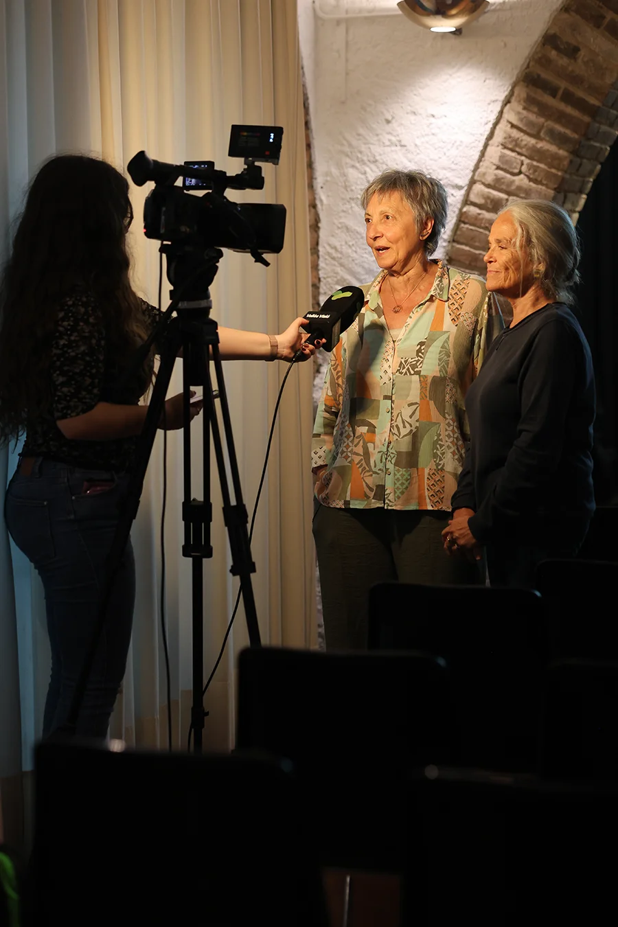 Llibre "Metgesses" per Anna Vidal i Cloti Morales